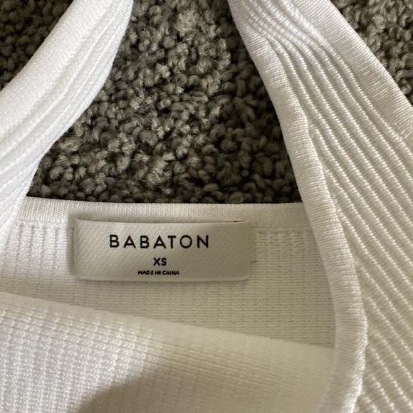 ARITZIA | Babaton Sculpt Knit Squareneck Cropped Tank - Picture 3 of 3
